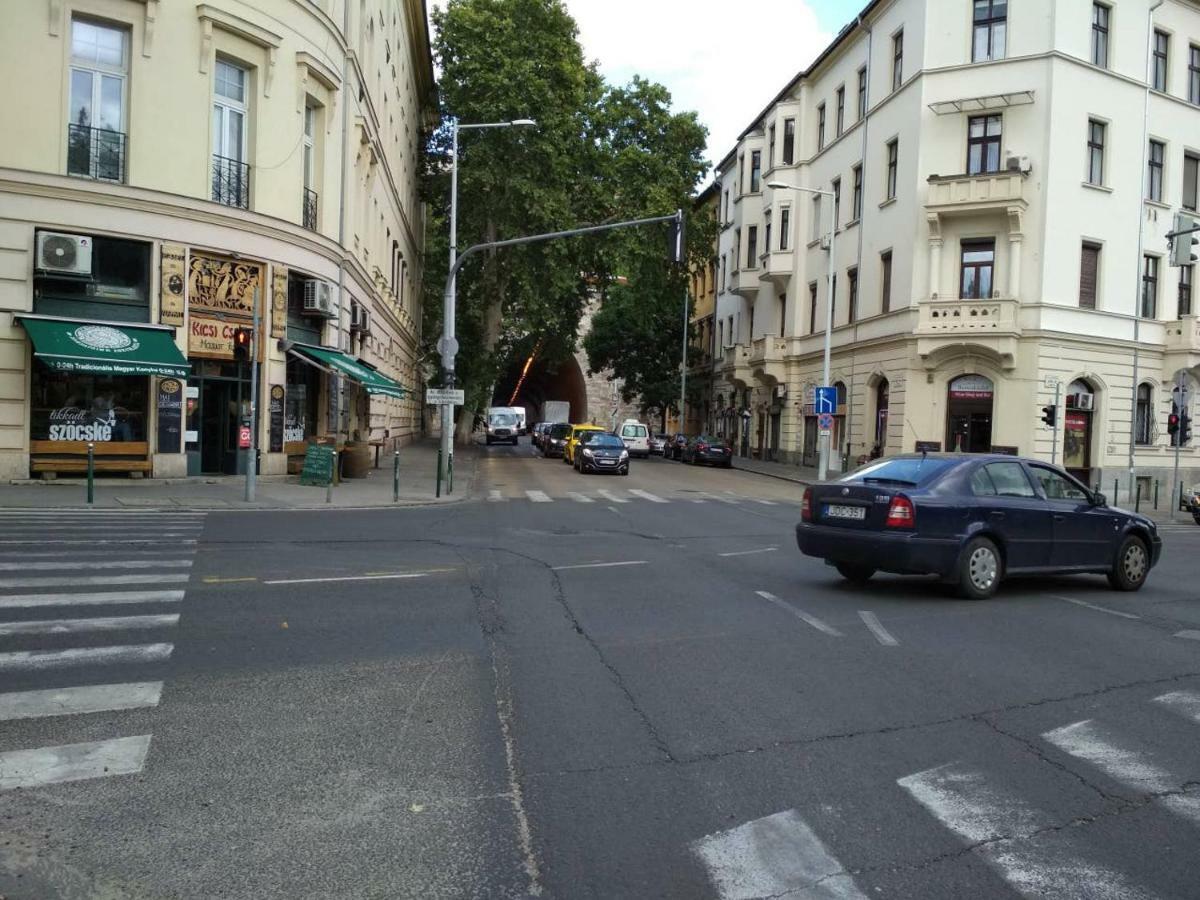 Zsuzsa Apartman Budapest Exterior foto